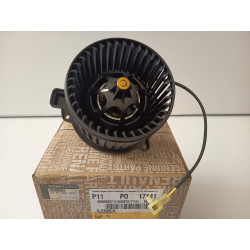 SILNIK DMUCHAWY RENAULT 272102623R