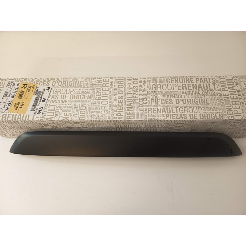 LISTWA POKRYWY BAGAŻNIKA RENAULT CAPTUR 848109634R